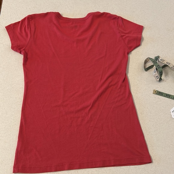 Women’s Ladies Small “Don’t be a Grinch” Red Shirt 💚❤️ - Picture 8 of 8